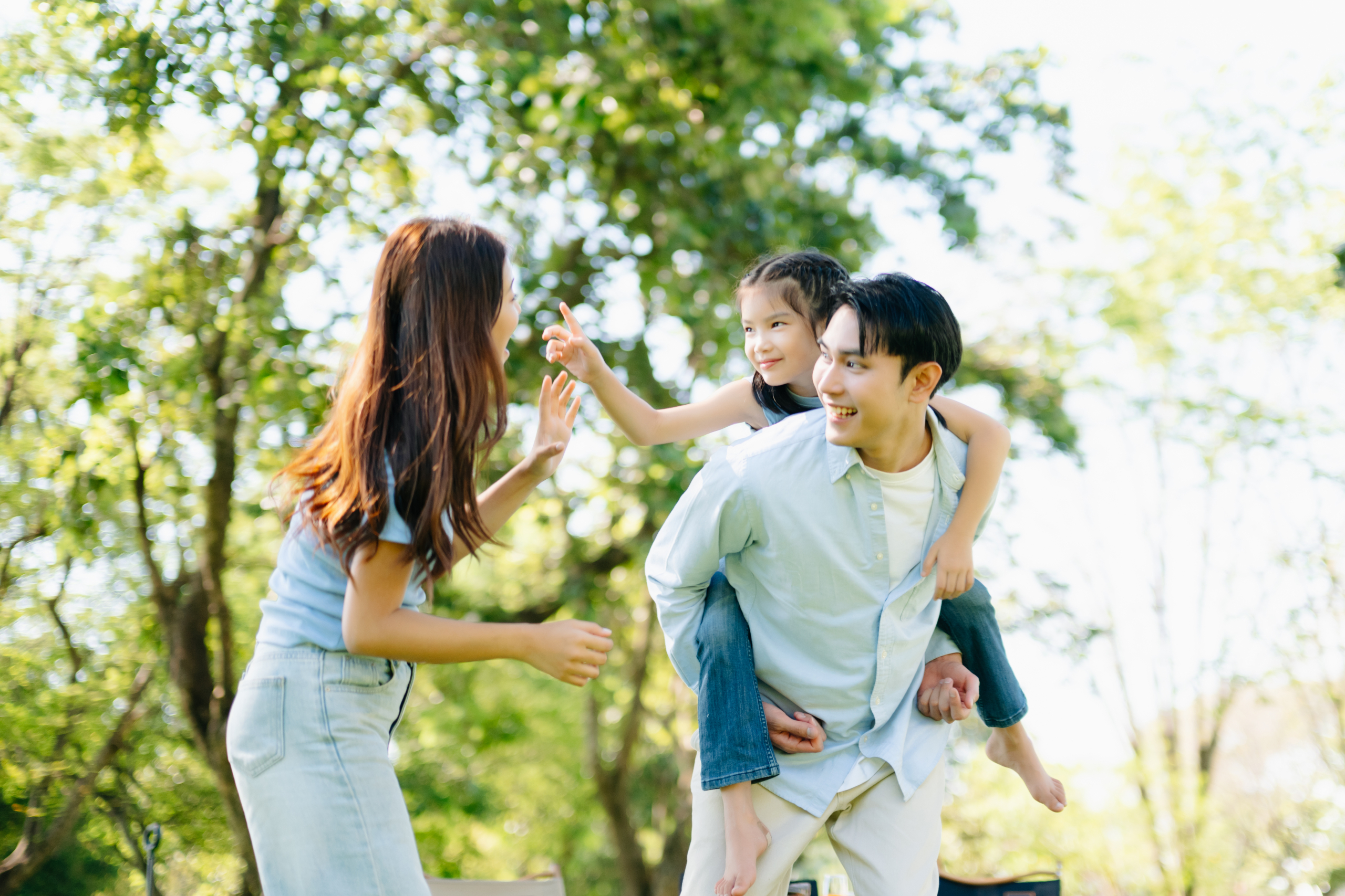 From School to Summer: Helpful Strategies for Parents Planning for Summer Vacation | Sparkling Seeds Children & Youth Therapy and Development Centre. Serving children, youth, and their families throughout the Greater Toronto Area in Ontario, Canada